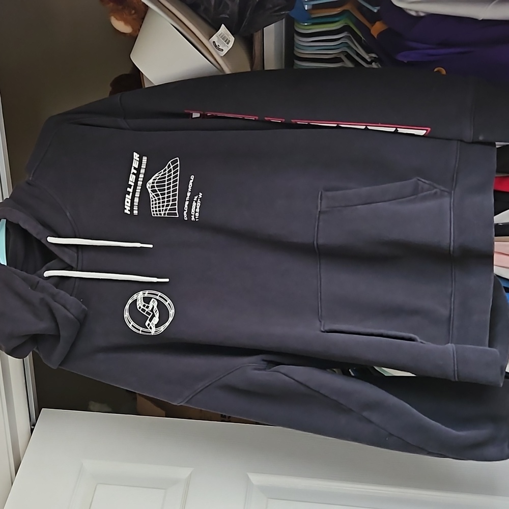 GUC HOLLISTER XXL BLACK EXPLORE WORLD HOODIE